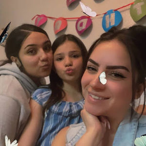 Meet your Posher, Dianna